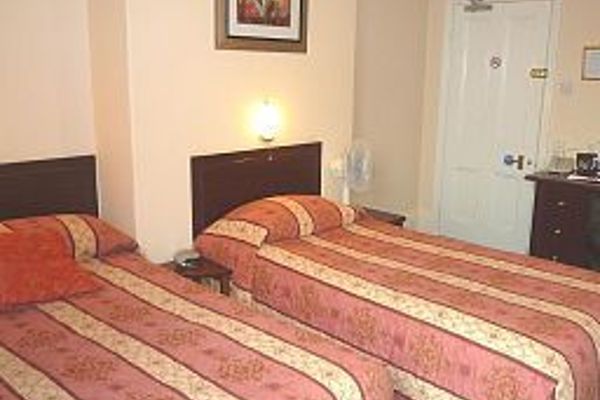 Angus Hotel & Almonds Restaurant (Carlisle)